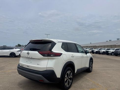 Certified 2023 Nissan Rogue SV FWD image 20