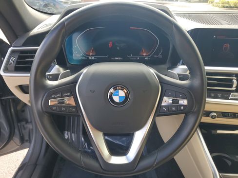 Used 2023 BMW 430i Convertible w/ Convenience Package image 25