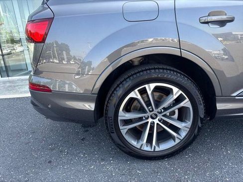 Certified 2026 Audi Q7 2.0T Premium w/ Convenience Plus Package AWD/4WD image 5