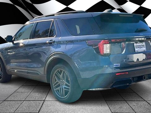 New 2026 Ford Explorer ST-Line w/ ST-Line Street Pack image 3