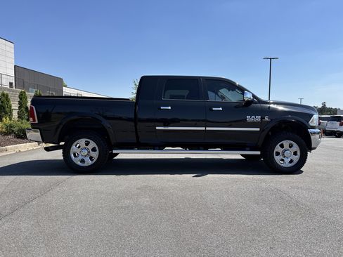 Used 2016 RAM 2500 Laramie w/ Convenience Group AWD/4WD image 11