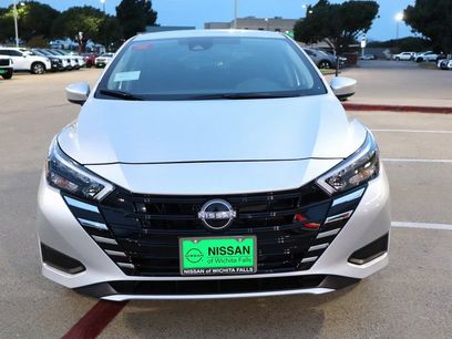 New 2025 Nissan Versa SV w/ Trunk Package