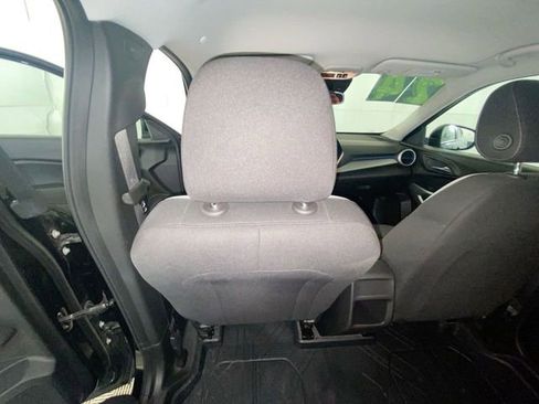 Used 2024 Chevrolet Trax LS w/ LS Convenience Package FWD image 35