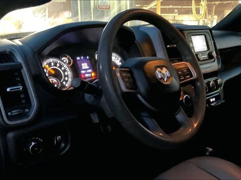 Used 2021 RAM 2500 Tradesman w/ Chrome Appearance Group image 12