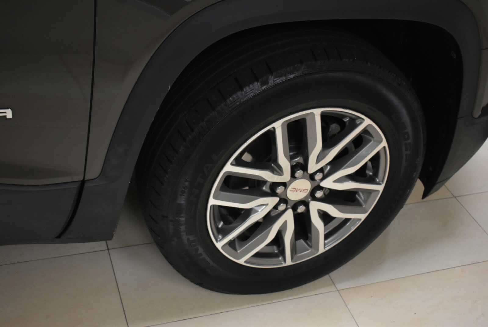Used 2019 GMC Acadia SLE w/ Driver Alert Package I AWD/4WD image 35