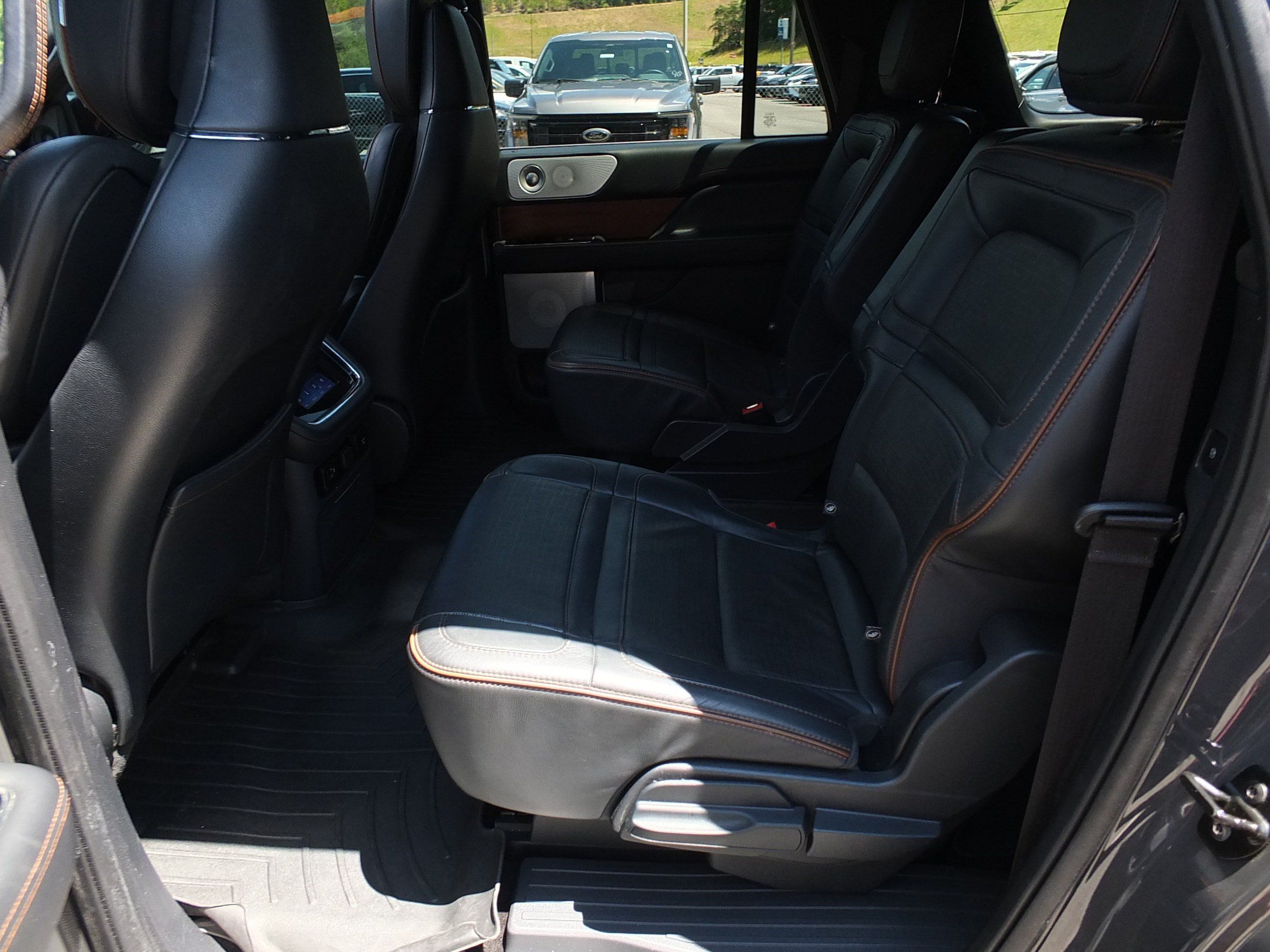 Used 2022 Lincoln Navigator L Black Label AWD/4WD image 14