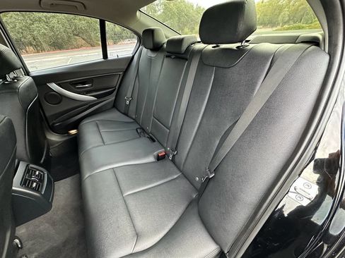 Used 2015 BMW 320i Sedan image 18