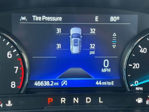 Used 2021 Ford Explorer XLT image 22