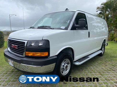 Used 2025 GMC Savana 2500 w/ Driver Convenience Package RWD image 21