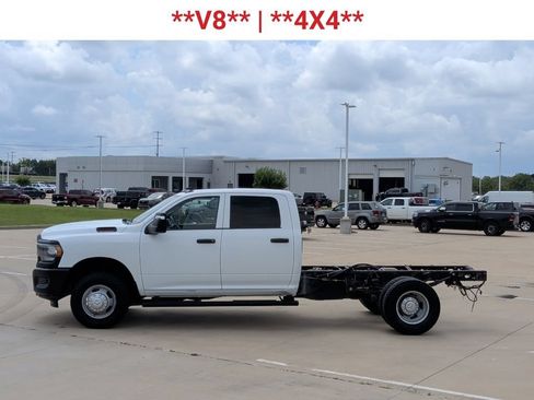 Used 2024 RAM 3500 Tradesman AWD/4WD image 5