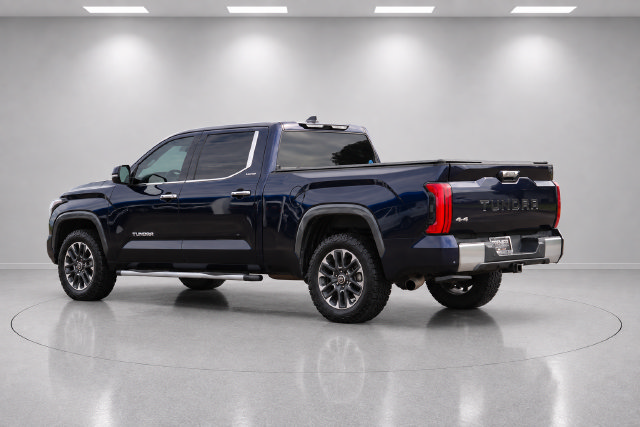 Used 2023 Toyota Tundra Limited w/ Power Package AWD/4WD image 5