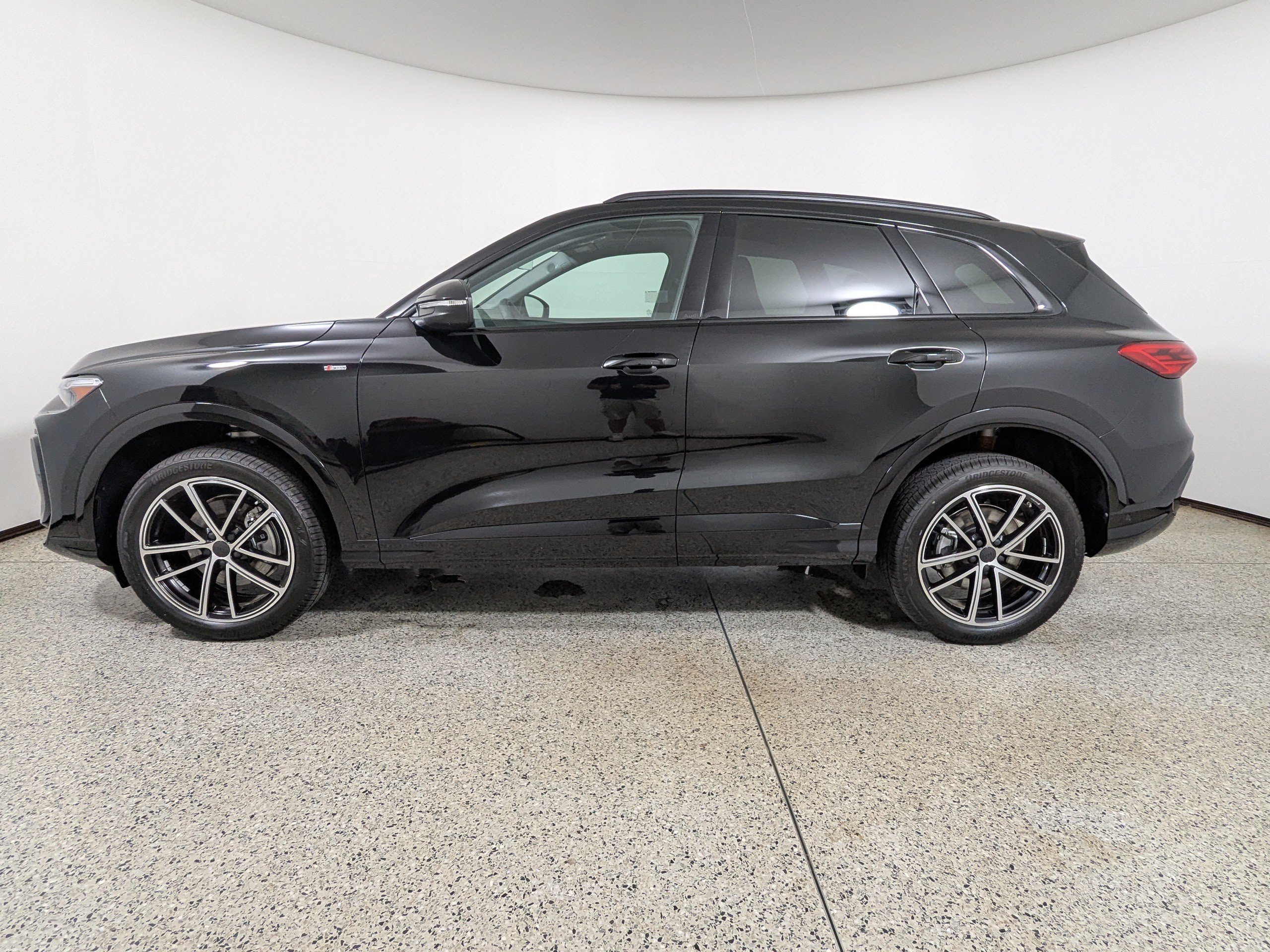 New 2026 Audi Q5 Premium Plus AWD/4WD image 4