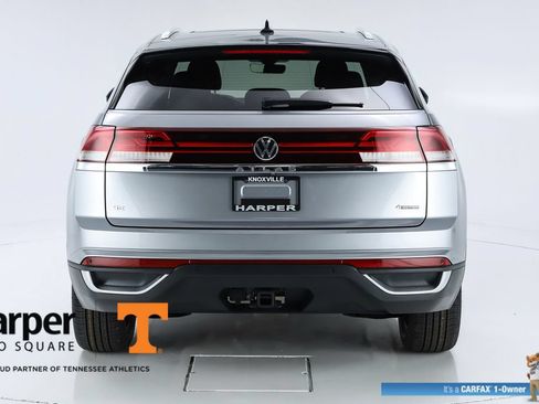 Used 2024 Volkswagen Atlas Cross Sport SE AWD/4WD image 46