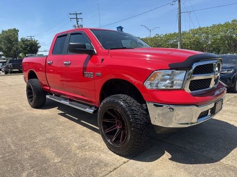 Used 2016 RAM 1500 Classic SLT AWD/4WD image 3