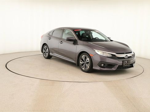 Used 2017 Honda Civic EX-L image 10