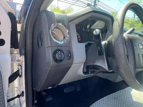 Used 2015 Ford F250 XLT AWD/4WD image 14