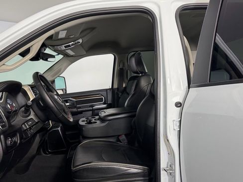 Used 2024 RAM 2500 Laramie w/ Safety Group AWD/4WD image 19