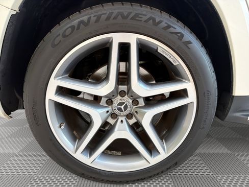 Used 2018 Mercedes-Benz GLS 550 4MATIC image 22