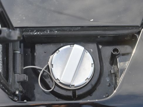 Used 2005 Aston Martin DB9 Volante image 26