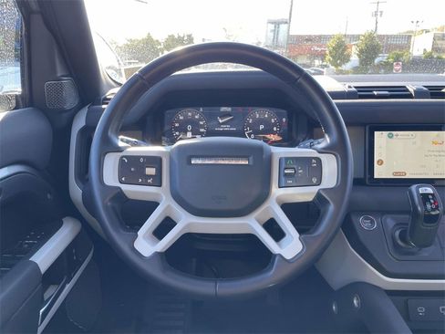 Used 2023 Land Rover Defender 110 S image 21
