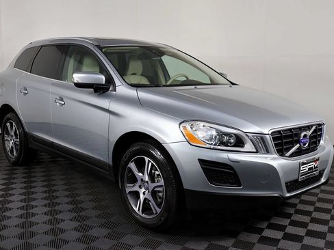 Used 2013 Volvo XC60 T6 AWD/4WD image 6