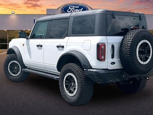 Used 2023 Ford Bronco Badlands AWD/4WD image 2