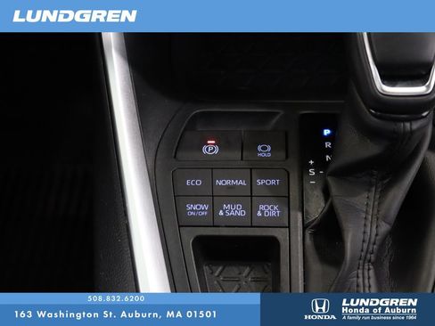 Used 2020 Toyota RAV4 XLE w/ Convenience Package image 25