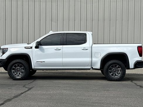 Used 2025 GMC Sierra 1500 AT4X image 7