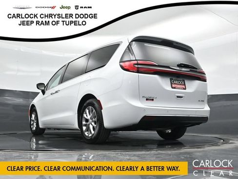 Used 2026 Chrysler Pacifica Limited FWD image 65