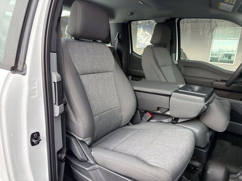 New 2026 Ford F250 XL w/ XL Chrome Package image 10