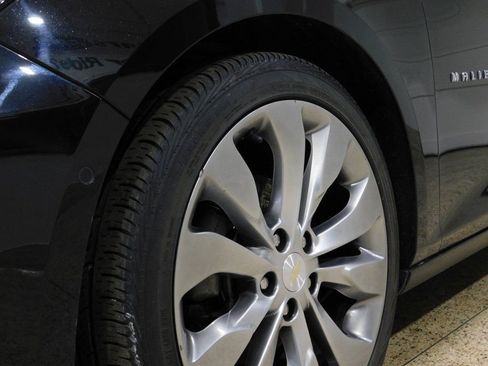 Used 2016 Chevrolet Malibu Premier w/ Driver Confidence Package II image 22