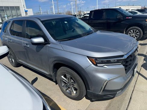 Used 2023 Honda Pilot EX-L image 2