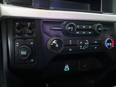 Used 2023 Ford F250 XL image 21