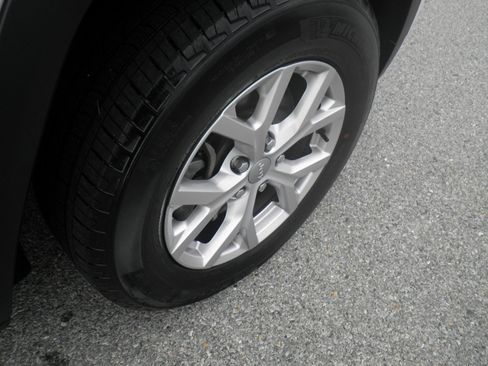 Used 2021 Jeep Grand Cherokee L Limited image 9