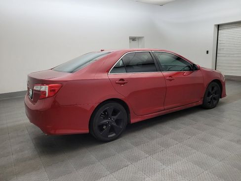 Used 2014 Toyota Camry SE image 10