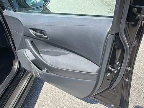 Used 2025 Toyota Corolla LE FWD image 18