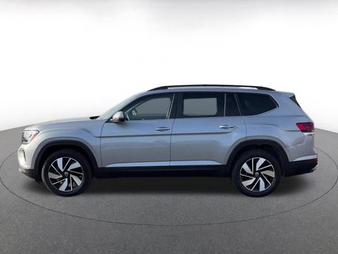 Used 2026 Volkswagen Atlas SE FWD image 9