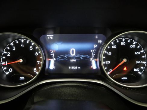 Certified 2021 Jeep Compass Latitude w/ Sun and Sound Group image 16