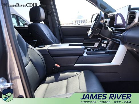 Used 2023 Toyota Tundra Platinum AWD/4WD image 9