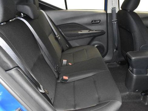 Certified 2025 Nissan Kicks Play S FWD image 30