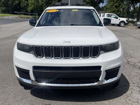 Used 2023 Jeep Grand Cherokee L Laredo AWD/4WD image 13