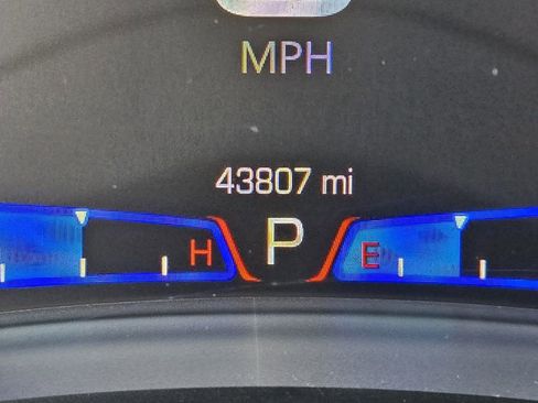 Used 2021 Chrysler 300 Touring L image 6