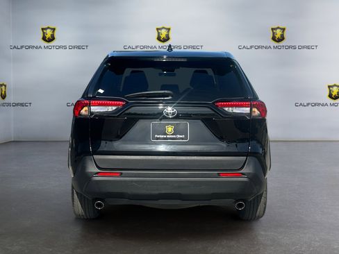 Used 2024 Toyota RAV4 LE image 4