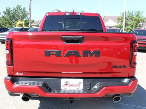 New 2026 RAM 1500 Express AWD/4WD image 4