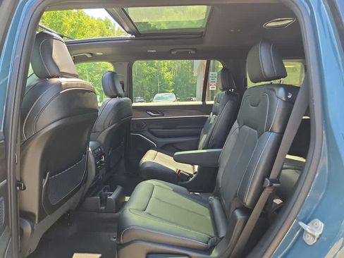 New 2026 Jeep Grand Cherokee L Limited AWD/4WD image 27