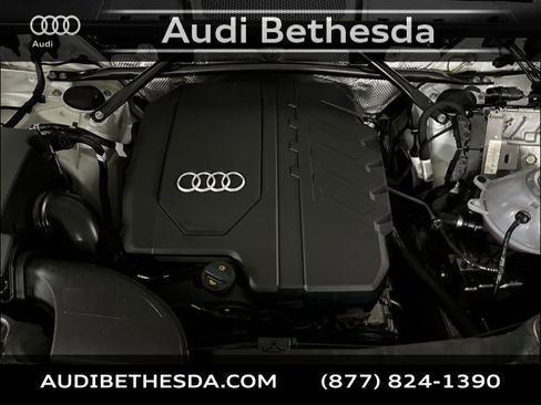 Certified 2025 Audi Q5 2.0T Premium image 10
