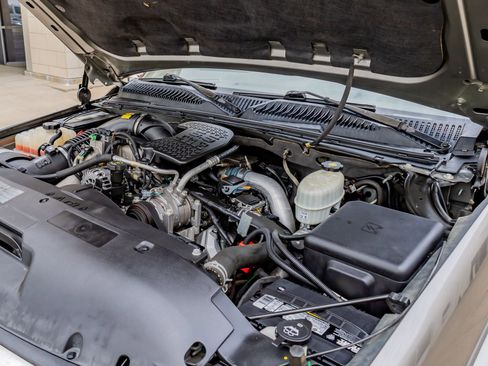 Used 2007 GMC Sierra 3500 SLT w/ Heavy-Duty Power Package image 37