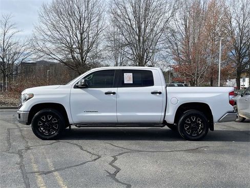 Used 2020 Toyota Tundra SR5 w/ SR5 Leather Package image 2