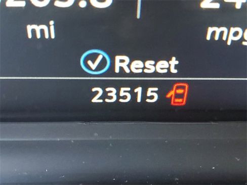 Used 2025 Cadillac XT5 Premium Luxury image 22