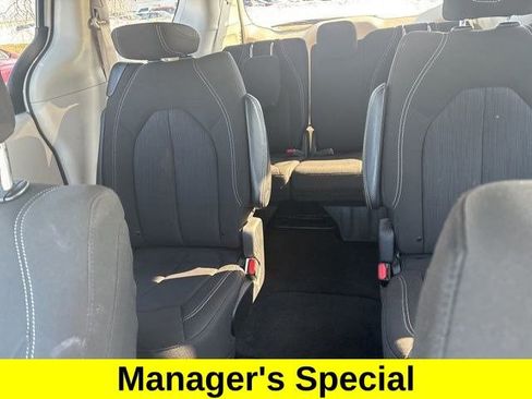 Used 2023 Chrysler Voyager LX FWD image 28